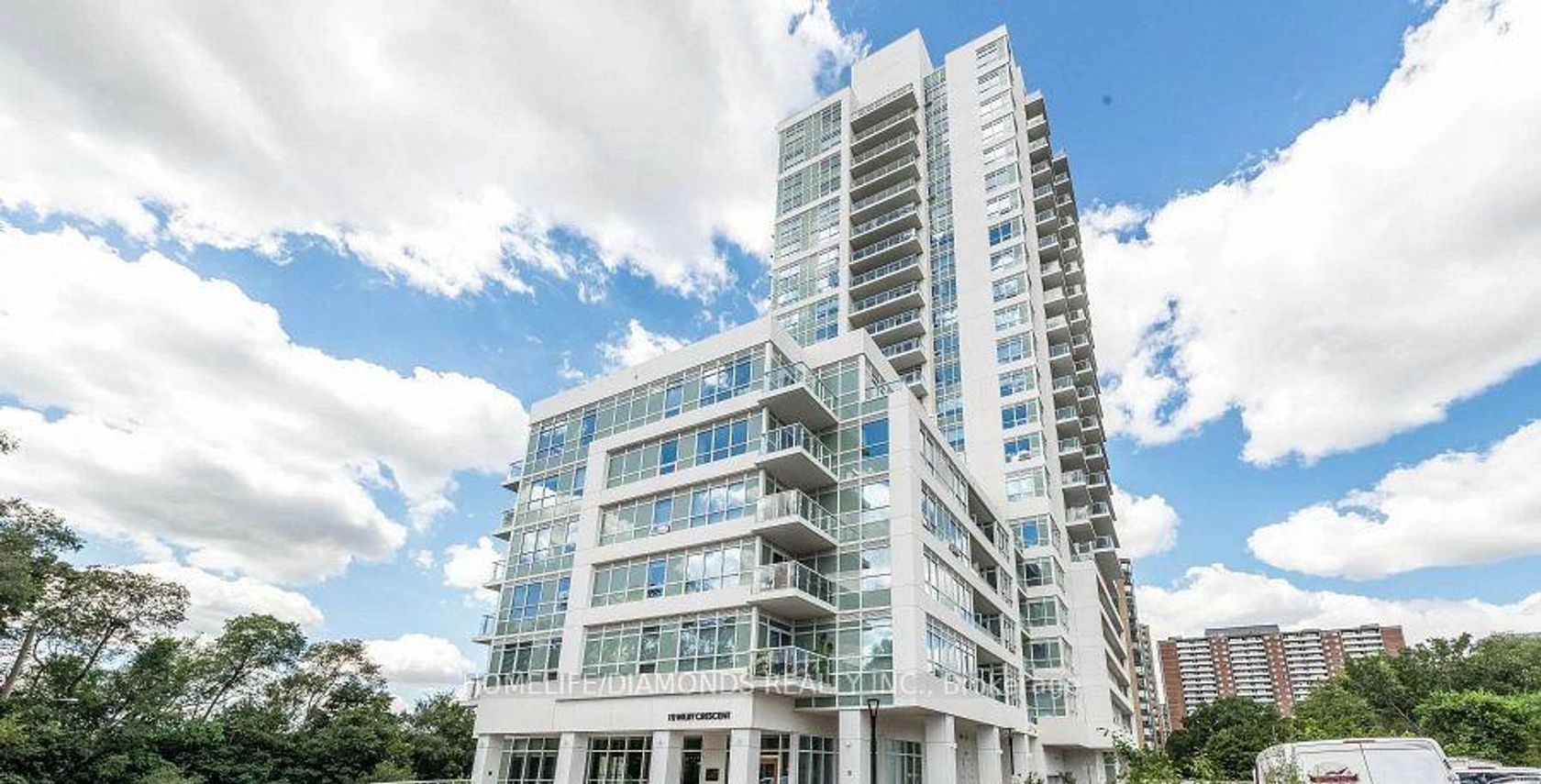 615 - 10 WILBY Crescent, Weston, Toronto 