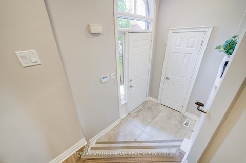 Photo 3 at 2095 Grand Ravine Drive, RO River Oaks, Oakville