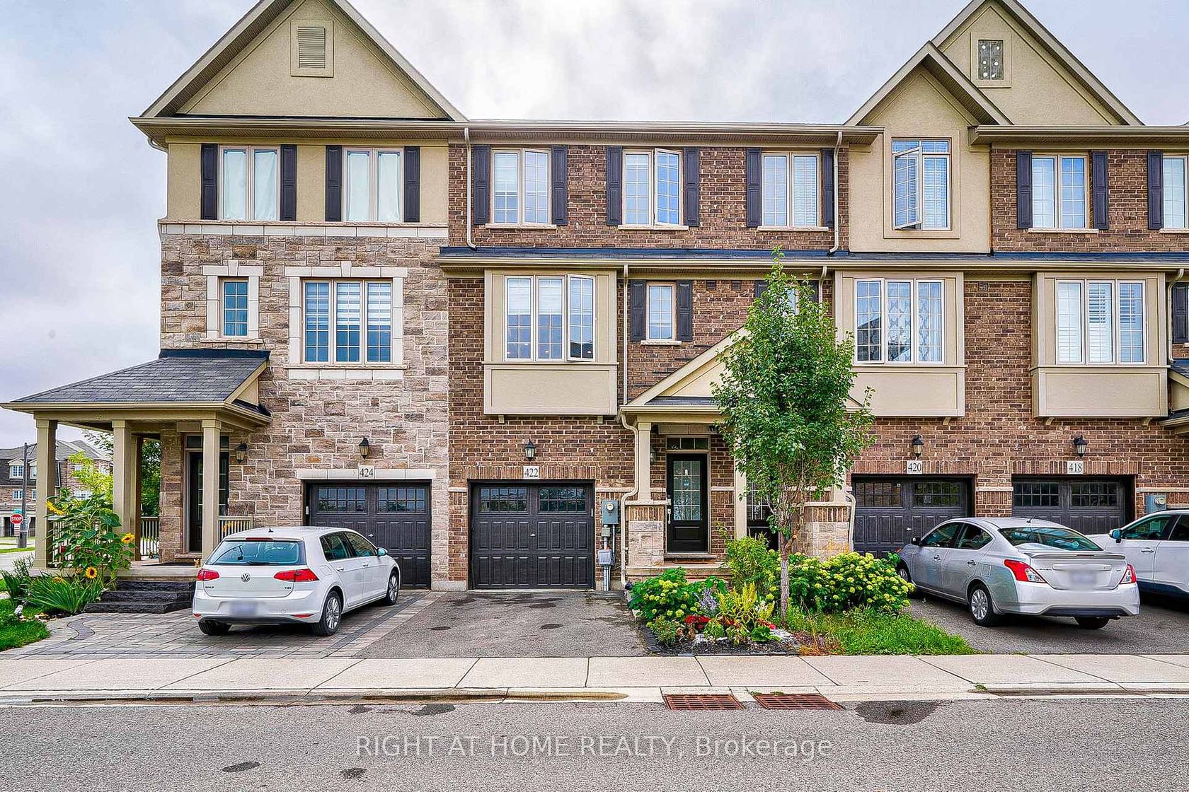 422 Belcourt Common, JM Joshua Meadows, Oakville 