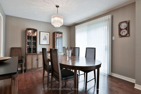 Photo 16 at 135 Heatherton Way, Yorkhill, Vaughan
