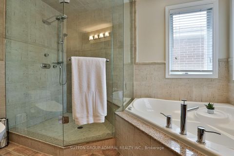 Photo 28 at 135 Heatherton Way, Yorkhill, Vaughan