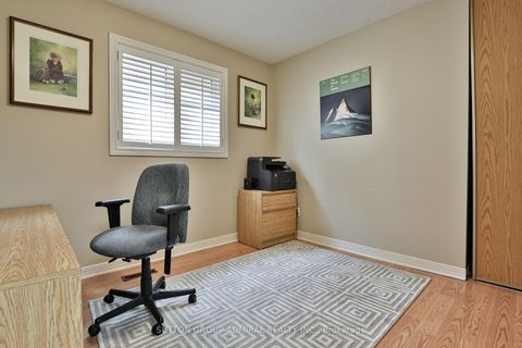 Photo 29 at 135 Heatherton Way, Yorkhill, Vaughan