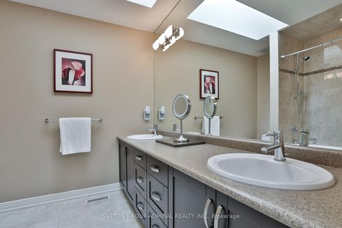 Photo 36 at 135 Heatherton Way, Yorkhill, Vaughan
