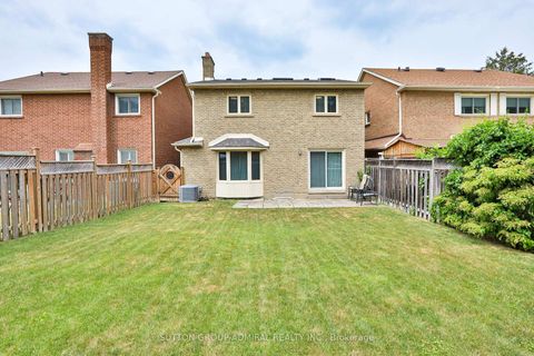 Photo 44 at 135 Heatherton Way, Yorkhill, Vaughan