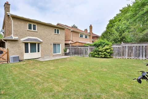 Photo 45 at 135 Heatherton Way, Yorkhill, Vaughan