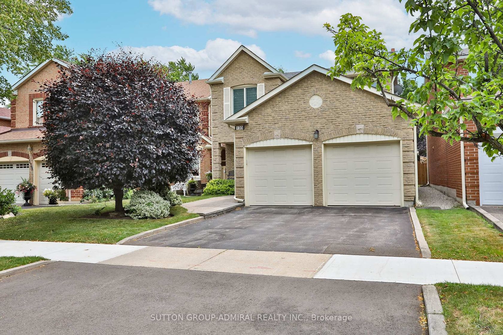 135 Heatherton Way, Yorkhill, Vaughan 