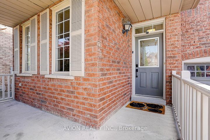 Photo 5 at 67 Oakford Drive, Cachet, Markham