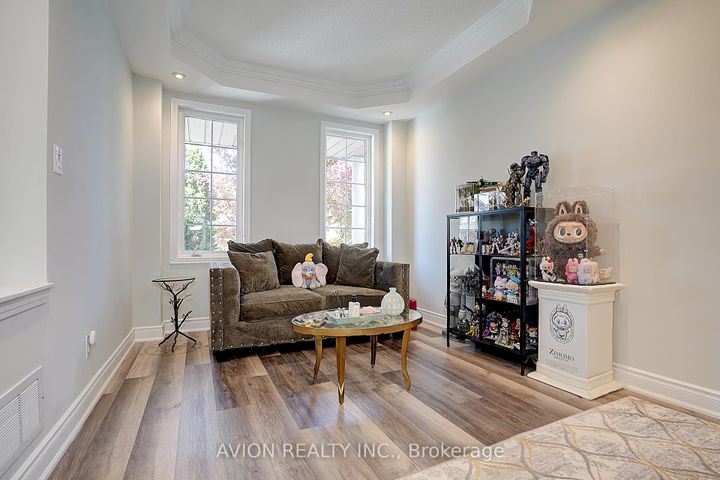 Photo 7 at 67 Oakford Drive, Cachet, Markham