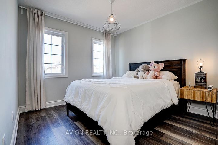 Photo 29 at 67 Oakford Drive, Cachet, Markham