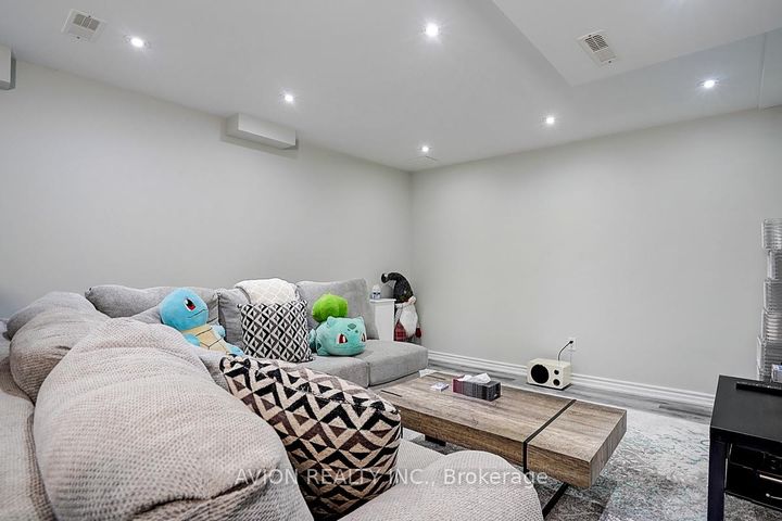 Photo 35 at 67 Oakford Drive, Cachet, Markham