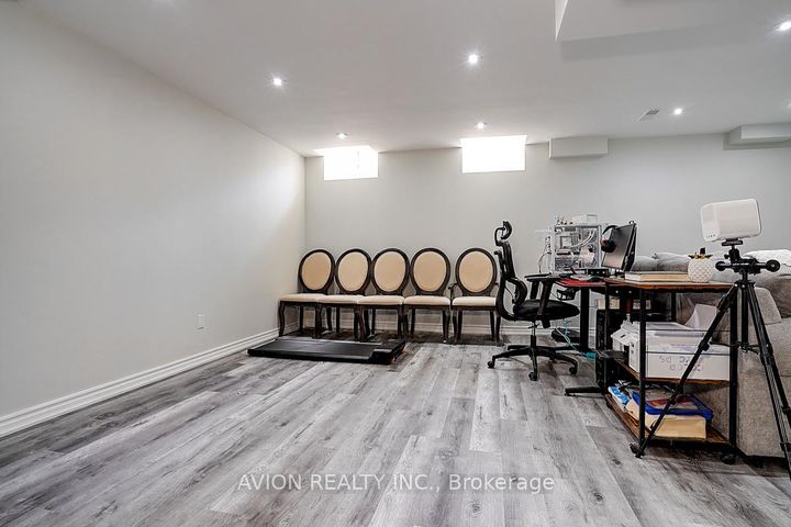 Photo 36 at 67 Oakford Drive, Cachet, Markham