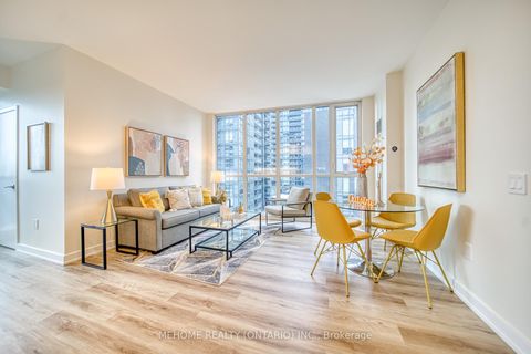 Photo 3 at 706 - 85 Queens Wharf Road, Waterfront Communities C1, Toronto
