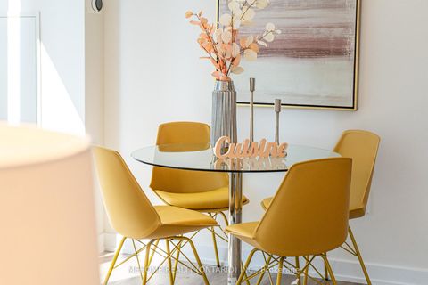 Photo 7 at 706 - 85 Queens Wharf Road, Waterfront Communities C1, Toronto