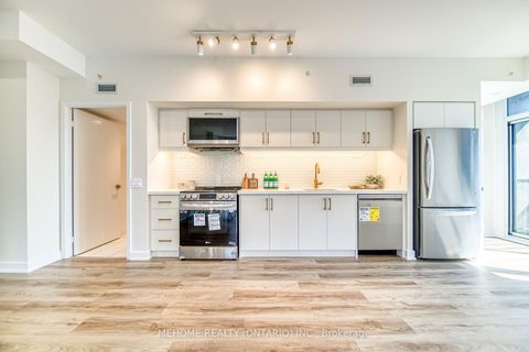 Photo 9 at 706 - 85 Queens Wharf Road, Waterfront Communities C1, Toronto