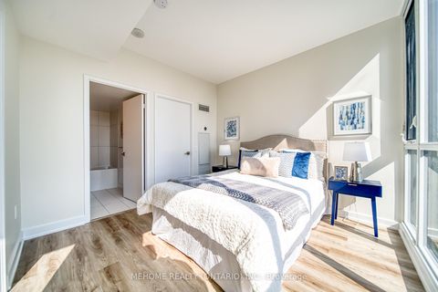 Photo 14 at 706 - 85 Queens Wharf Road, Waterfront Communities C1, Toronto