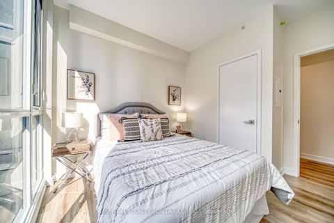 Photo 21 at 706 - 85 Queens Wharf Road, Waterfront Communities C1, Toronto