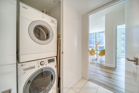 Photo 27 at 706 - 85 Queens Wharf Road, Waterfront Communities C1, Toronto