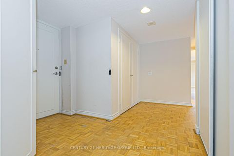 Photo 1 at 110 - 20 Baif Boulevard, North Richvale, Richmond Hill