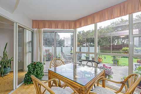 Photo 6 at 110 - 20 Baif Boulevard, North Richvale, Richmond Hill