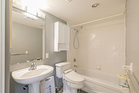 Photo 9 at 110 - 20 Baif Boulevard, North Richvale, Richmond Hill