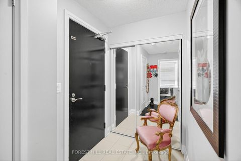 Photo 2 at 414 - 20 North Park Road, Beverley Glen, Vaughan Photo 2 at 414 - 20 North Park Road, Beverley Glen, Vaughan