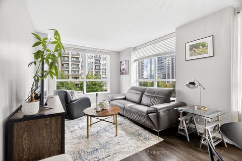 Photo 9 at 414 - 20 North Park Road, Beverley Glen, Vaughan Photo 9 at 414 - 20 North Park Road, Beverley Glen, Vaughan