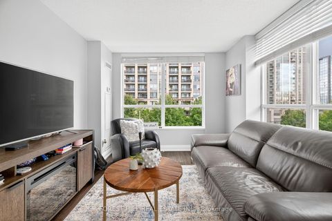 Photo 14 at 414 - 20 North Park Road, Beverley Glen, Vaughan Photo 14 at 414 - 20 North Park Road, Beverley Glen, Vaughan