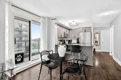 Photo 18 at 414 - 20 North Park Road, Beverley Glen, Vaughan Photo 18 at 414 - 20 North Park Road, Beverley Glen, Vaughan