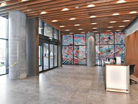 Photo 2 at 605 - 161 Roehampton Avenue, Mount Pleasant East, Toronto