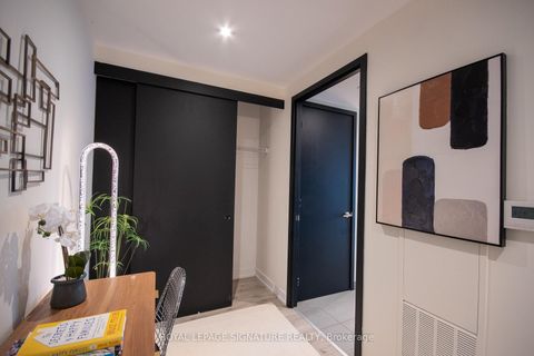 Photo 9 at 605 - 161 Roehampton Avenue, Mount Pleasant East, Toronto