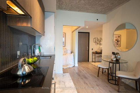 Photo 18 at 605 - 161 Roehampton Avenue, Mount Pleasant East, Toronto