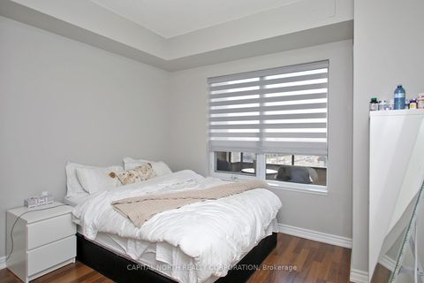 Photo 9 at 715 - 9225 Jane Street, Maple, Vaughan