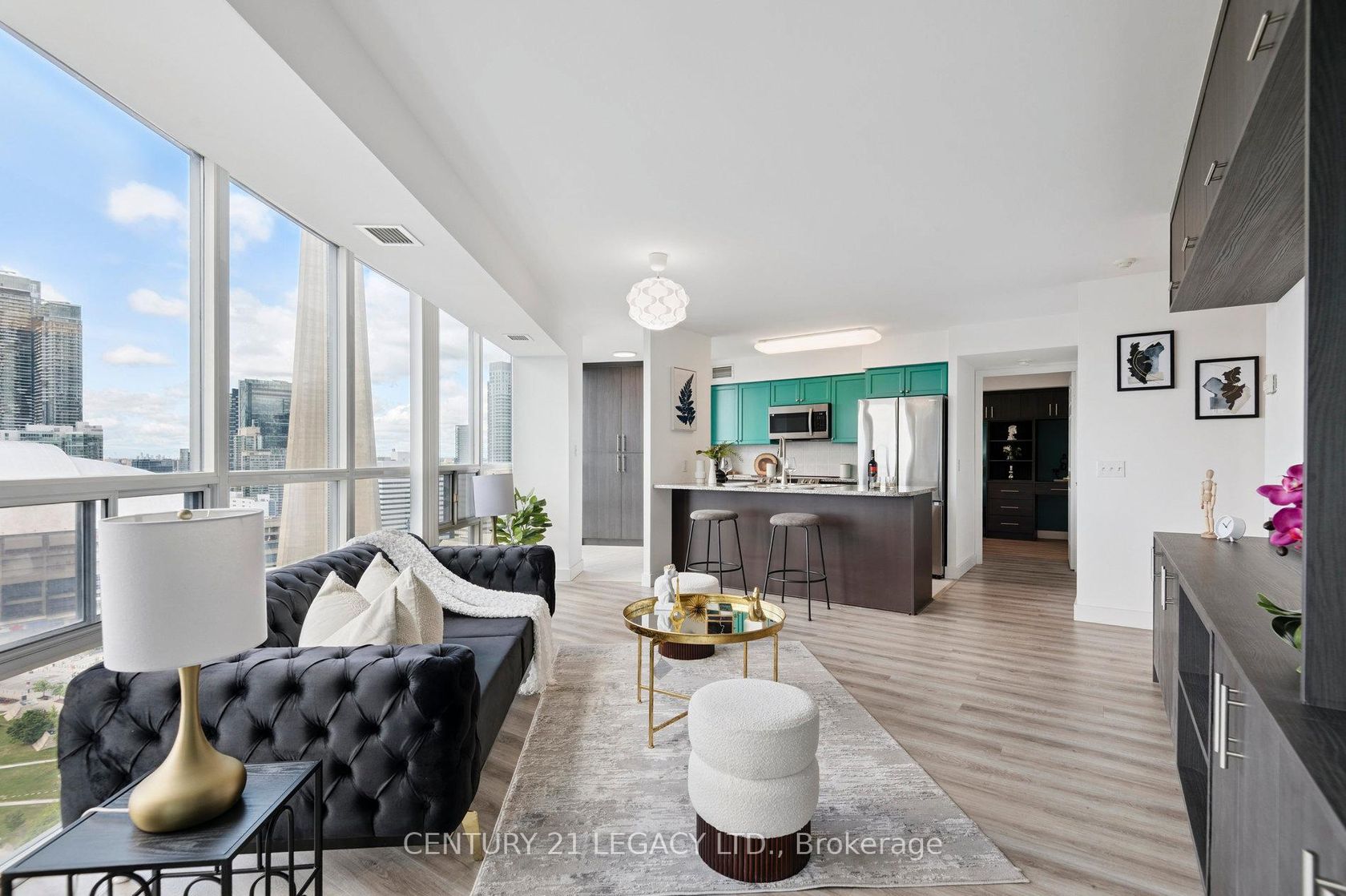 3311 - 30 Grand Trunk Crescent, Waterfront Communities C1, Toronto by Loree Meneguzzi Real Estate 3311 - 30 Grand Trunk Crescent, Waterfront Communities C1, Toronto