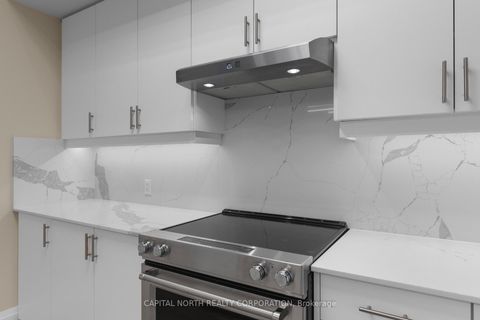 Photo 10 at 610 - 9000 Jane Street, Vellore Village, Vaughan