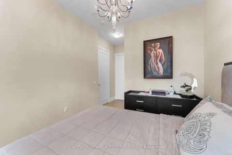 Photo 16 at 610 - 9000 Jane Street, Vellore Village, Vaughan