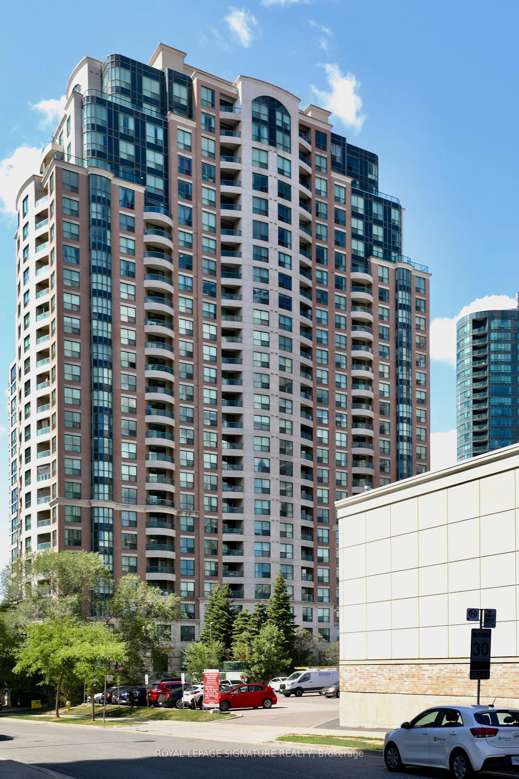 1116 - 7 Lorraine Drive, Willowdale West, Toronto 