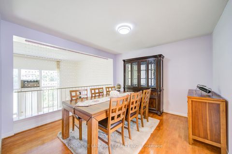 Photo 9 at 12 - 90 Crockamhill Drive, Agincourt North, Toronto