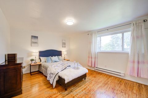 Photo 19 at 12 - 90 Crockamhill Drive, Agincourt North, Toronto