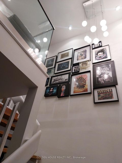 Photo 8 at 21 Thatcher Avenue, Cliffcrest, Toronto