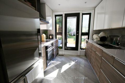 Photo 14 at 21 Thatcher Avenue, Cliffcrest, Toronto