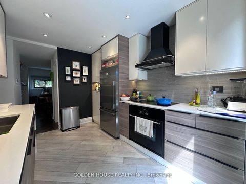 Photo 15 at 21 Thatcher Avenue, Cliffcrest, Toronto