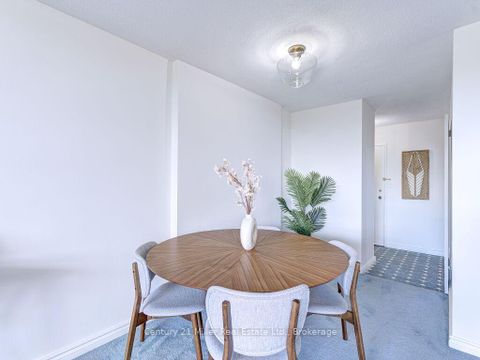 Photo 4 at 406 - 2263 Marine Drive, BR Bronte, Oakville