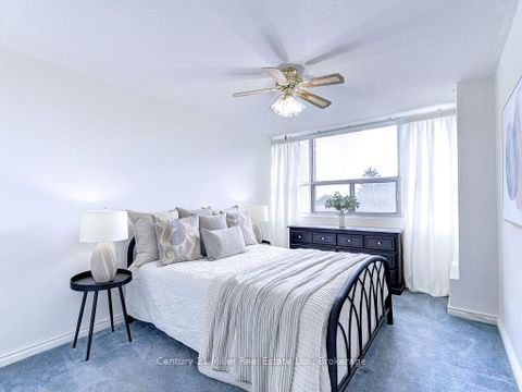 Photo 8 at 406 - 2263 Marine Drive, BR Bronte, Oakville