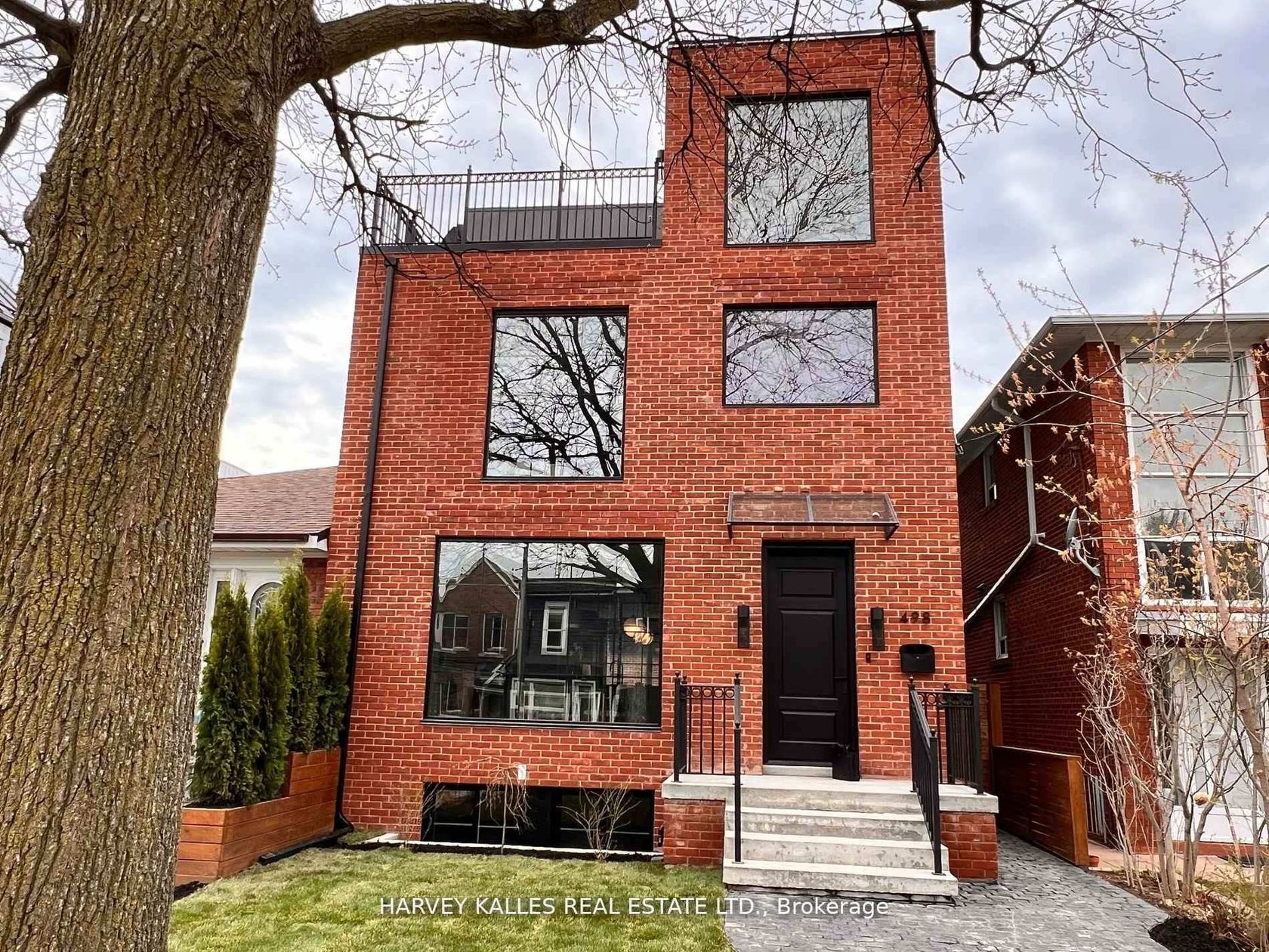 498 Roxton Road, Little Italy, Toronto 