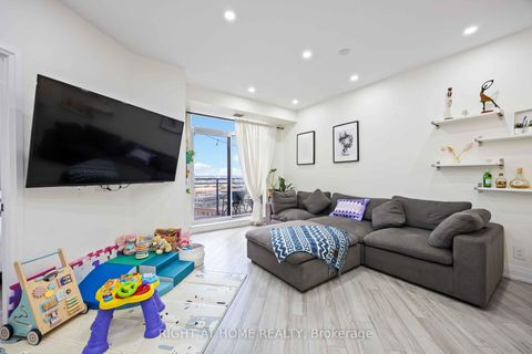 Photo 13 at 1521 - 1060 Sheppard Avenue W, York University Heights, Toronto