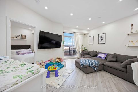 Photo 14 at 1521 - 1060 Sheppard Avenue W, York University Heights, Toronto