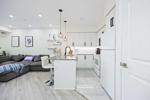 Photo 24 at 1521 - 1060 Sheppard Avenue W, York University Heights, Toronto
