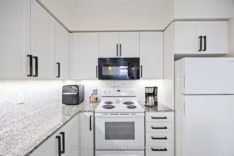 Photo 32 at 1521 - 1060 Sheppard Avenue W, York University Heights, Toronto