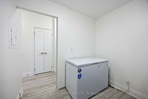 Photo 37 at 1521 - 1060 Sheppard Avenue W, York University Heights, Toronto