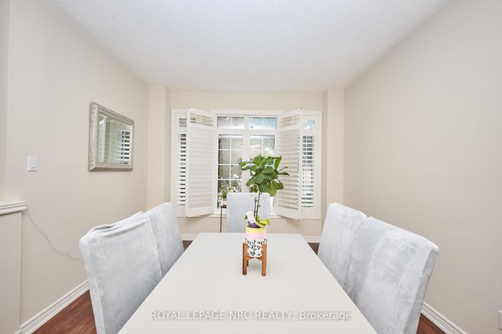 Photo 5 at 27 Goldeye Drive, Winona Park, Hamilton